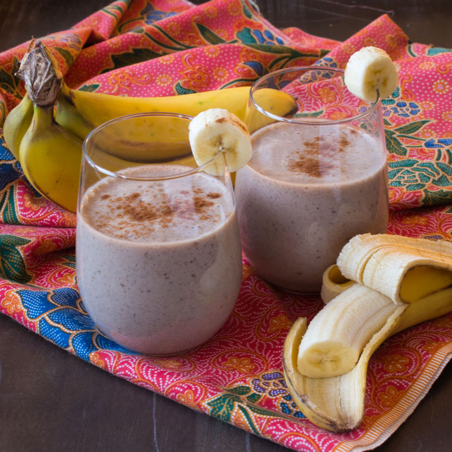 Banana Cardamom Smoothie