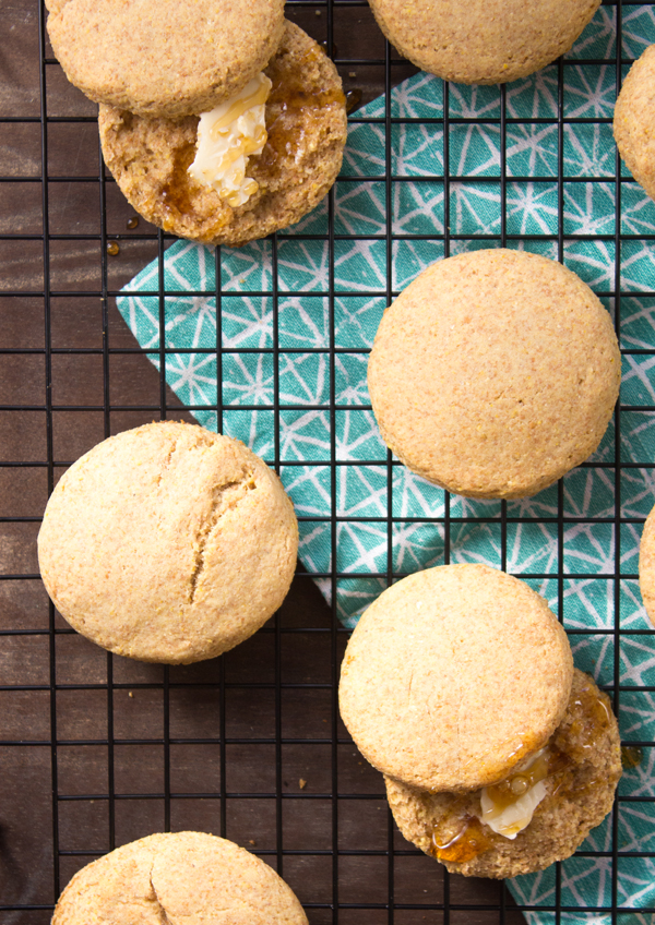 Vegan Cornmeal Buttermilk Biscuits | www.sweetpotatosoul.com