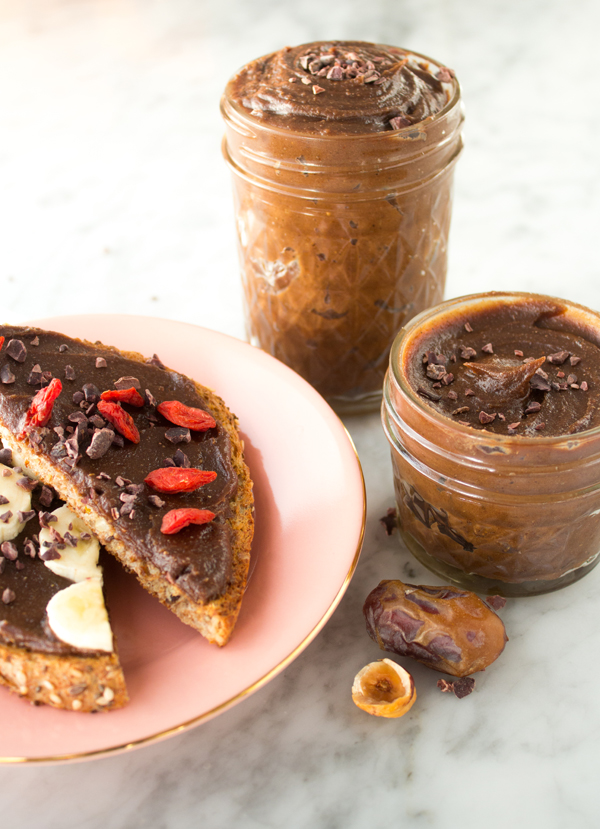 Vegan Maca Nutella | www.sweetpotatosoul.com