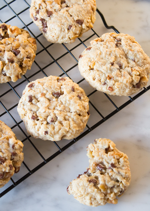 5 Ingredient Vegan simple Recipes Tahini Cookies | www.sweetpotatosoul.com