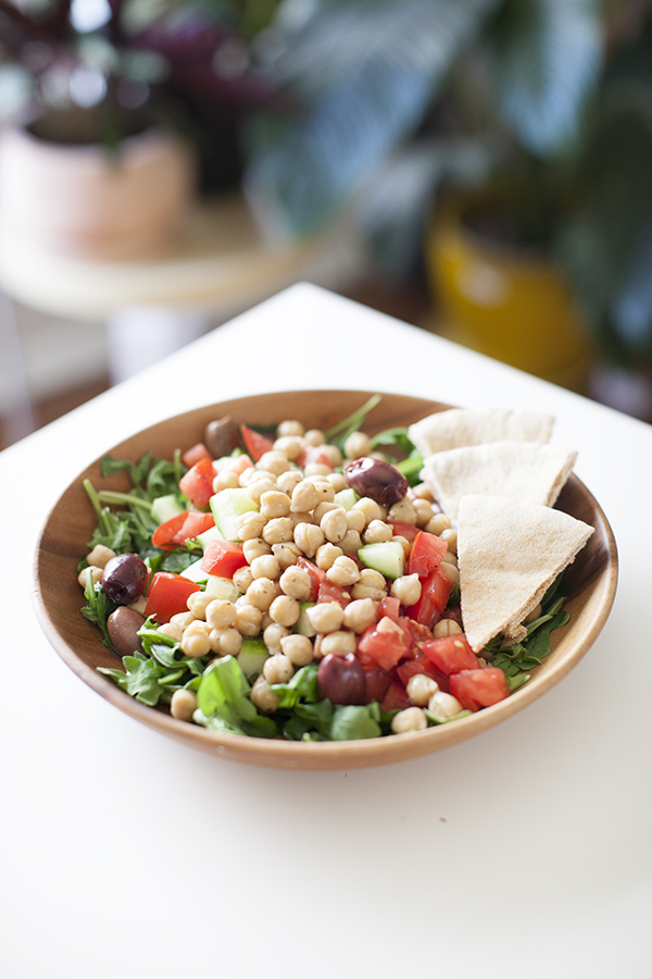 Meditteranean Salad 5 Minute Easy Vegan Meals | sweetpotatosoul.com