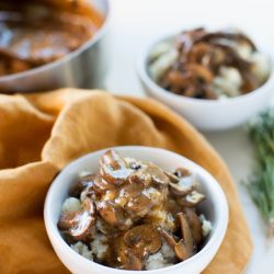 Mushroom Gravy & Vegan Mashed Potatoes