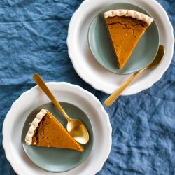 Vegan Pumpkin Pie | @sweetpotatosoul