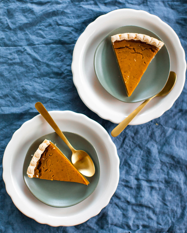 Vegan Pumpkin Pie | @sweetpotatosoul