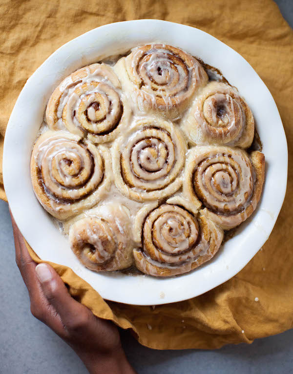 Gingerbread Cinnamon Rolls | @sweetpotatosoul