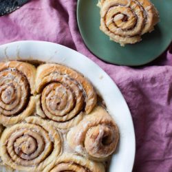 Gingerbread Cinnamon Rolls | @sweetpotatosoul