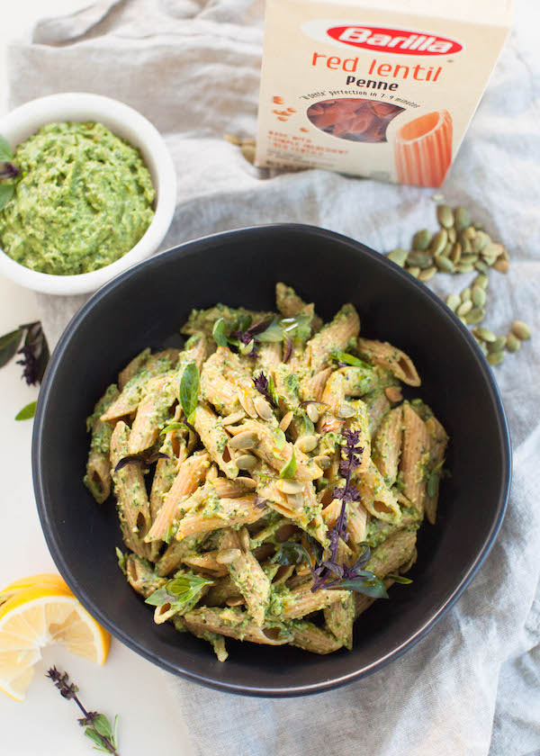 Avocado Pesto Pasta | @sweetpotatosoul