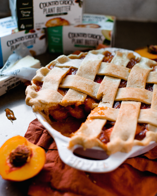 Vegan Peach Pie | @sweetpotatosoul