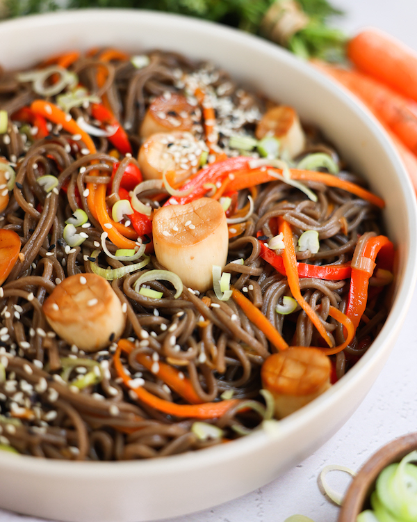 cold soba noodle salad with vegan scallops