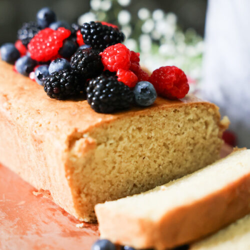 Vegan Lemon Poppy Seed Loaf - it doesn't taste like chicken