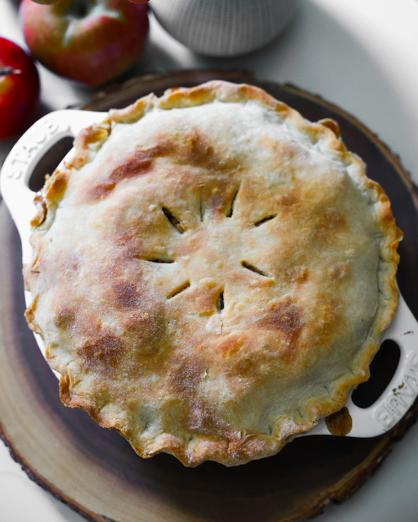 Whole Vegan apple pie overhead