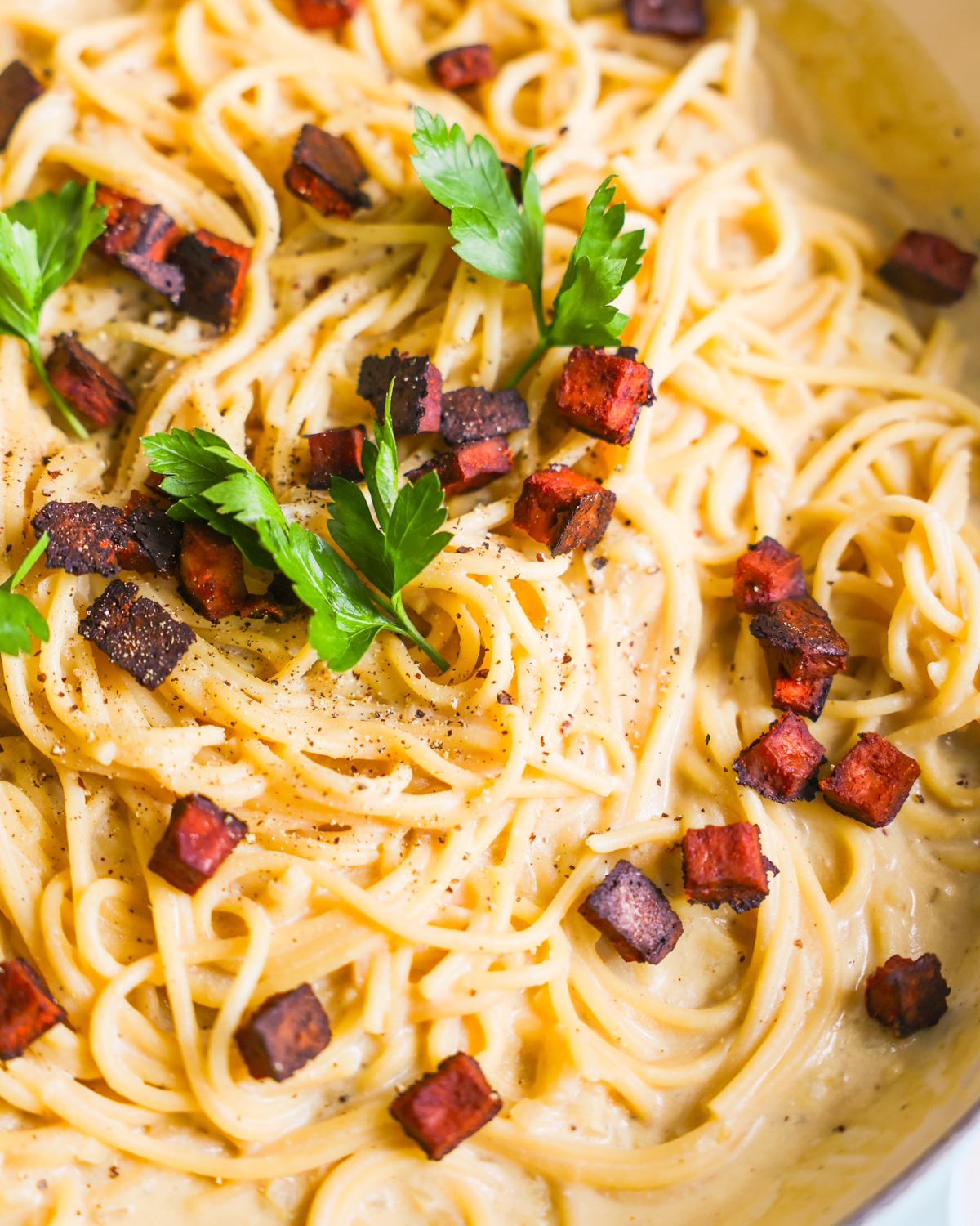 close up Vegan Carbonara