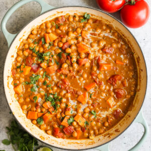 overhead chickpea curry in pan