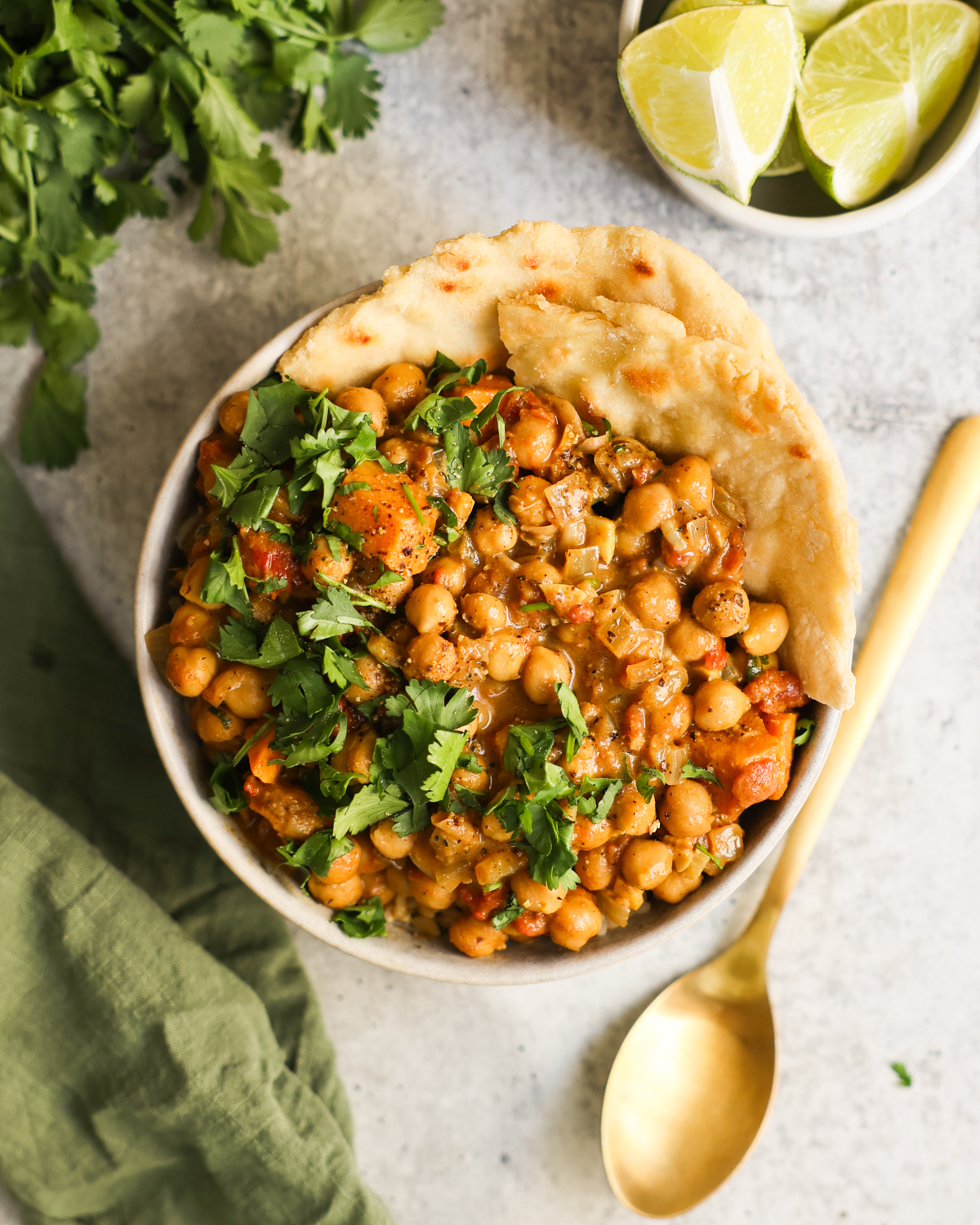 overhead bowl of chickpea curry