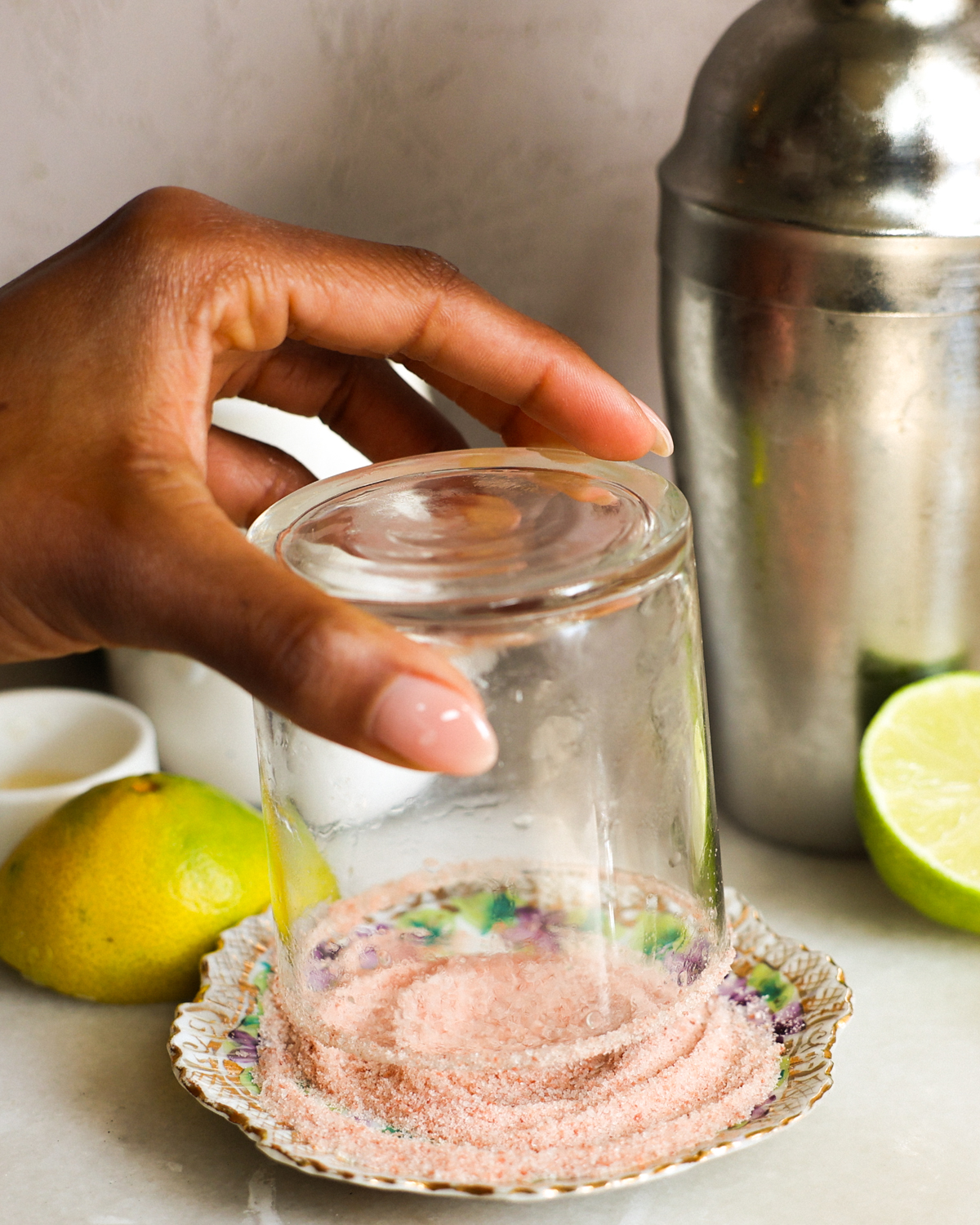 rimming cocktail glass