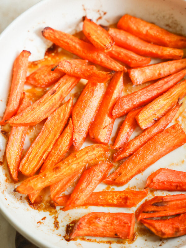 close up sweet air fryer carrots