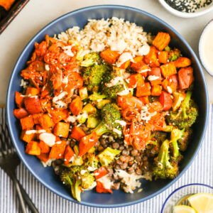 overhead of buddha bowl