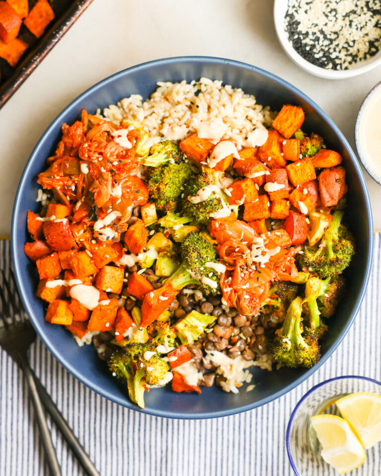 overhead of buddha bowl
