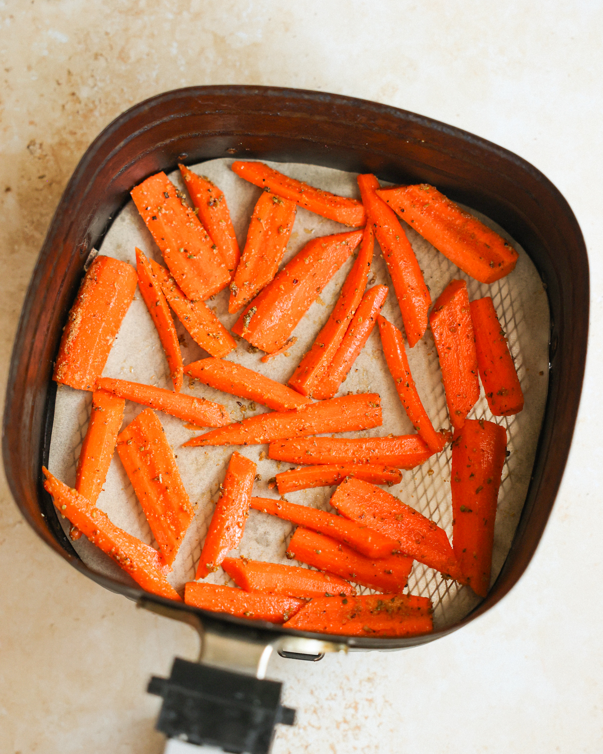 overhead carrots in air fryer