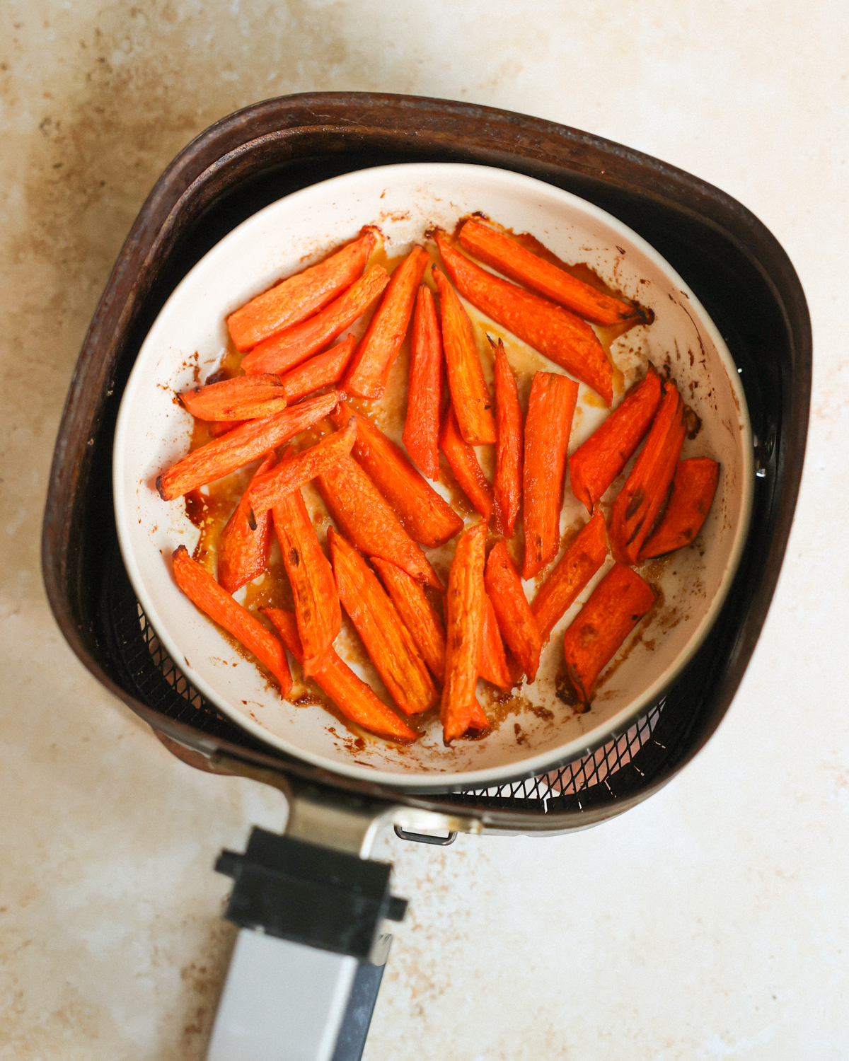 overhead carrots in air fryer