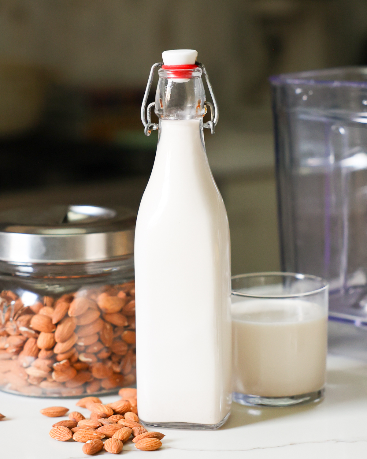 How to Make Almond Milk the Right WayCreamy, Fresh & Naturally Sweet