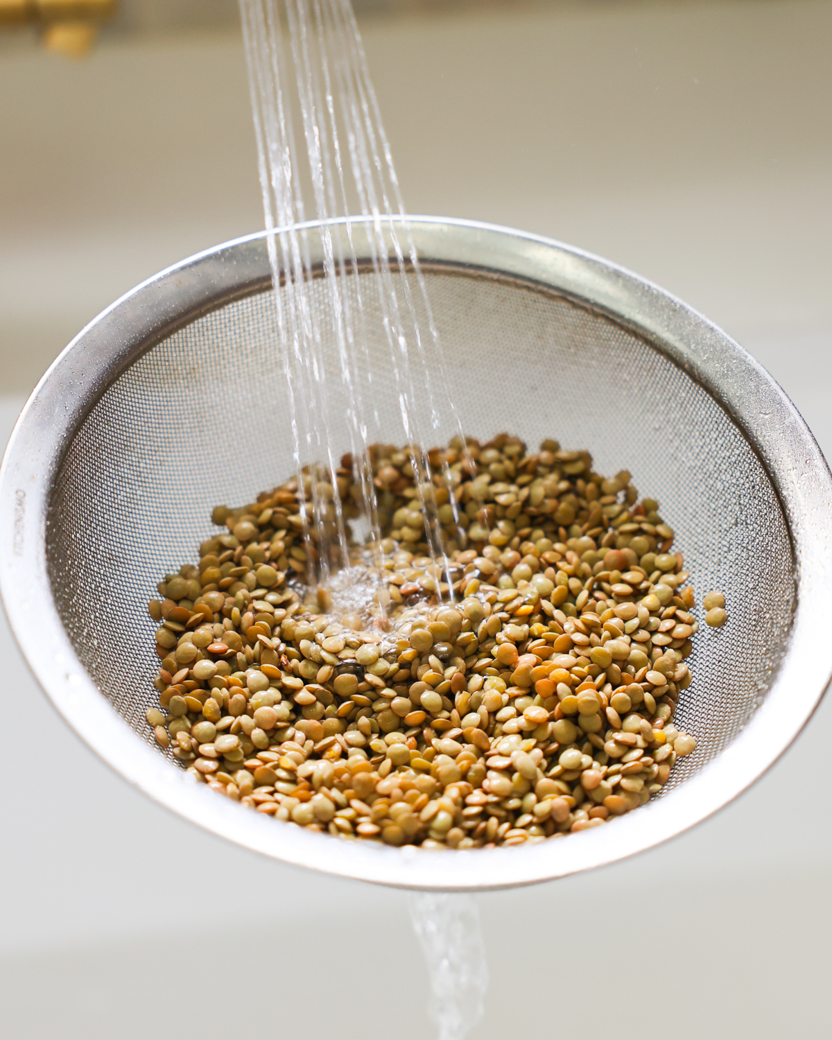 rinsing lentils