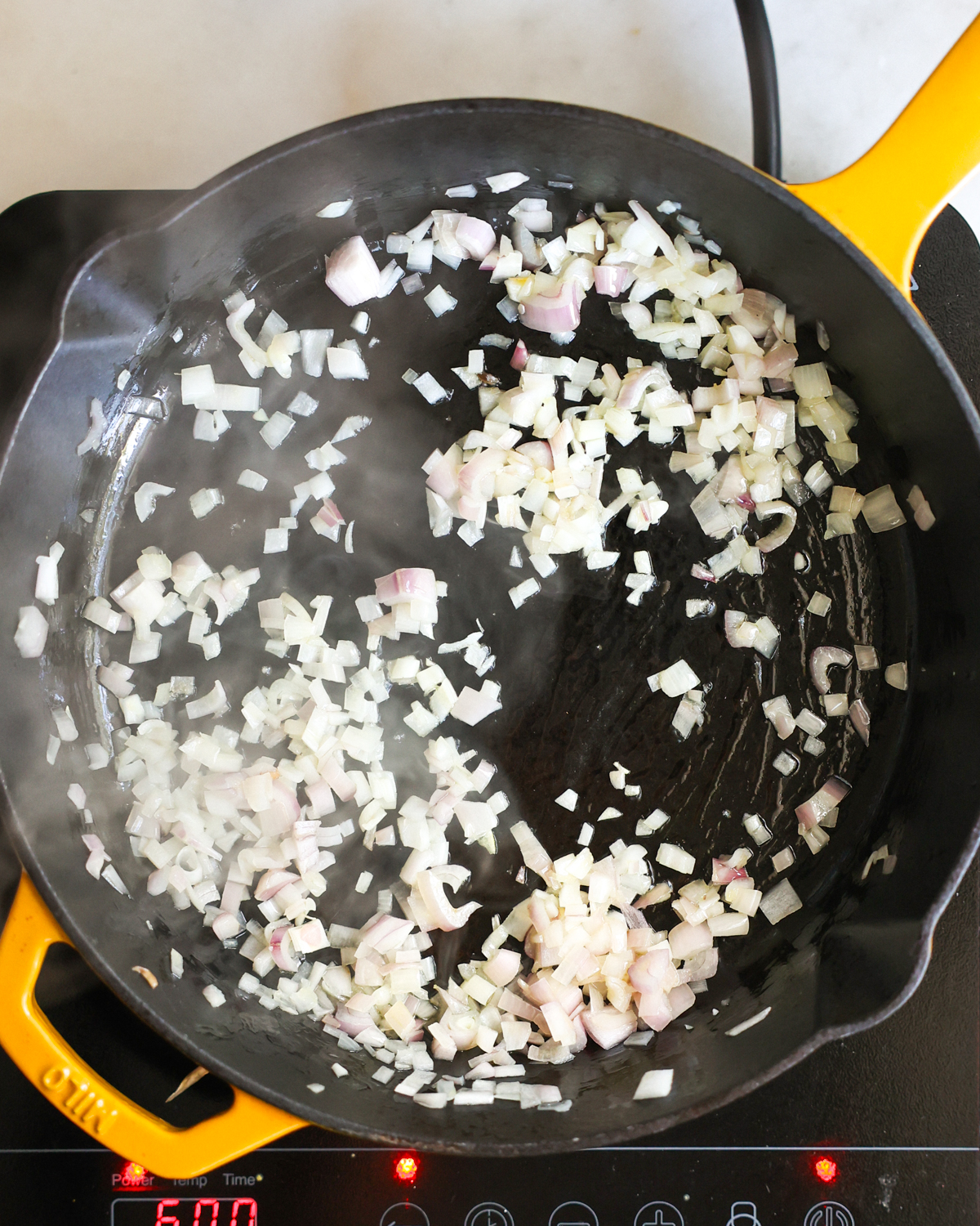 overhead cooking shallots
