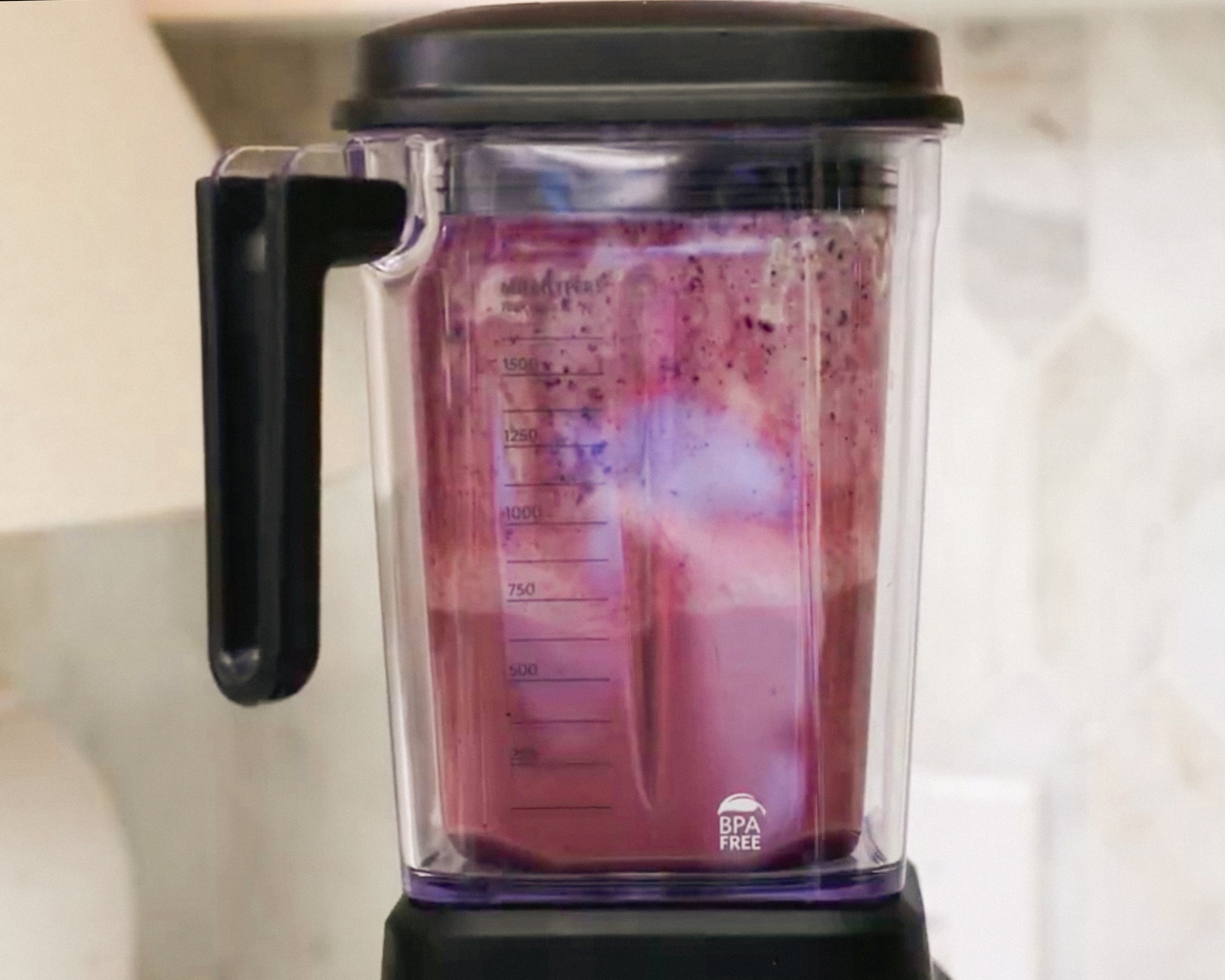 Smoothie in blender.