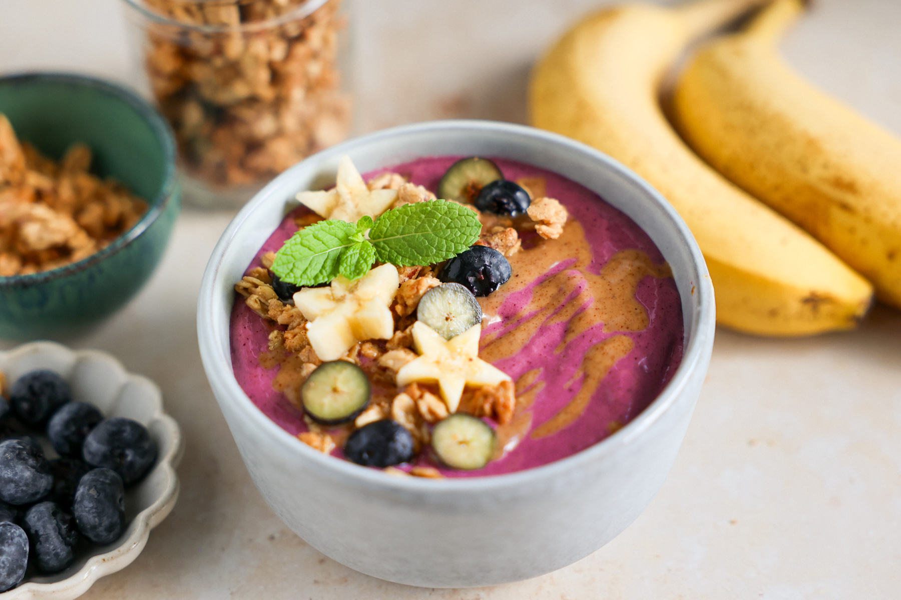 5-Minute Smoothie Bowl That Actually Fills You Up